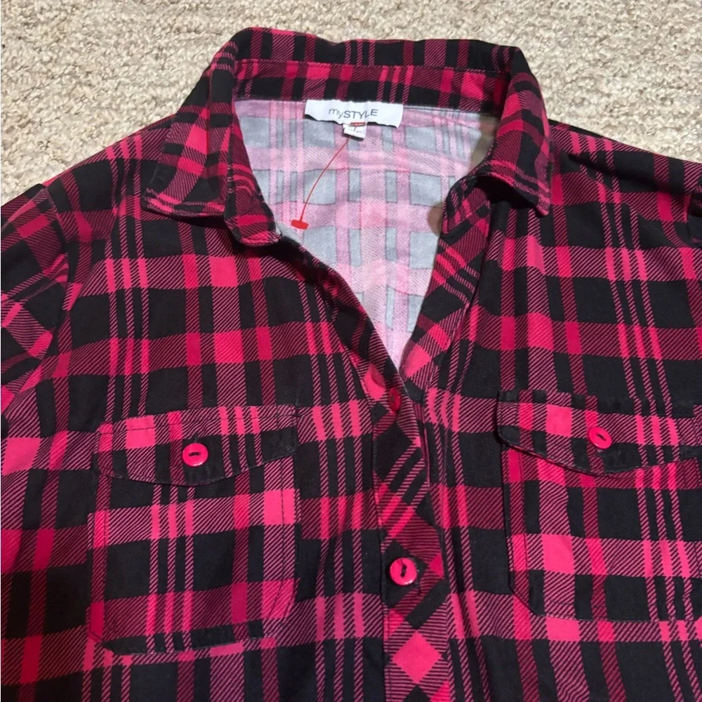 My Style Plaid Button-Up Shirt - Dark Pink and Black - Picture 12 of 13